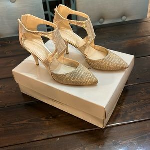 Gold Marc Fisher heels
